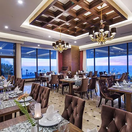 Θέρετρο Nirvana Mediterranean Excellence 5*