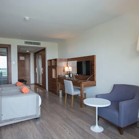 Nirvana Mediterranean Excellence 5*