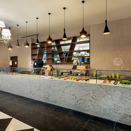 Nirvana Mediterranean Excellence 5* בלדיבי