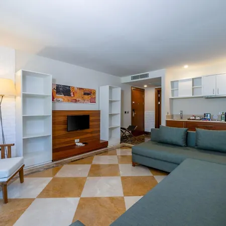 리조트 Nirvana Mediterranean Excellence 5*