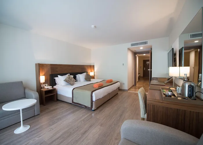 Nirvana Mediterranean Excellence 5*